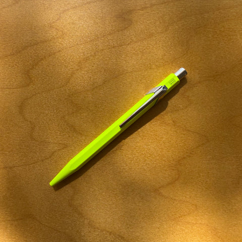 Ballpoint Pen 849™ Classic, Yellow Fluo